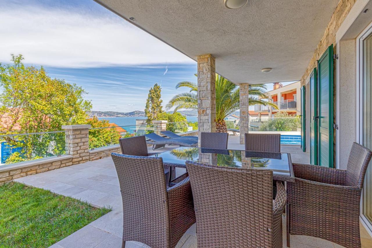 Villa Milena With Pool And Sea View Crveni Vrh Dış mekan fotoğraf